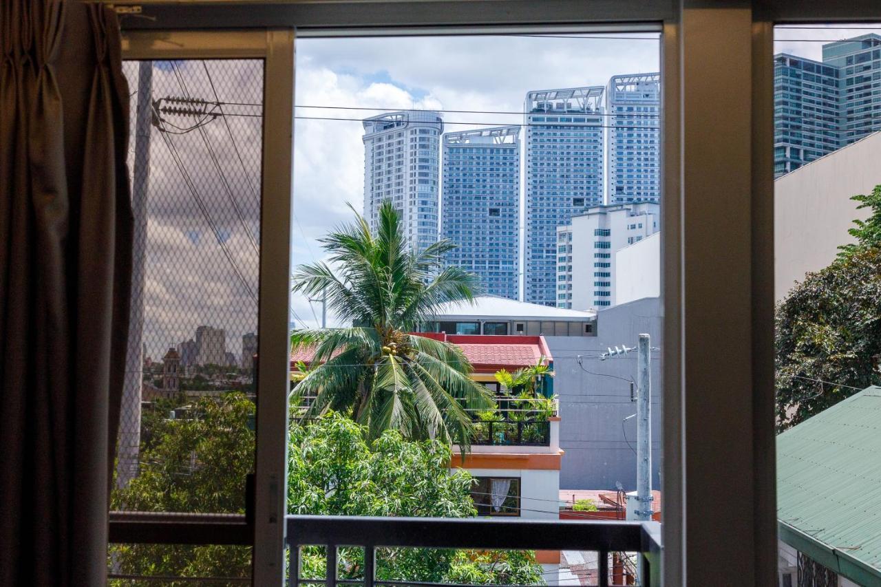 5880 Enriquez Residences Манила Экстерьер фото