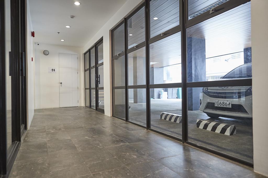 5880 Enriquez Residences Манила Экстерьер фото